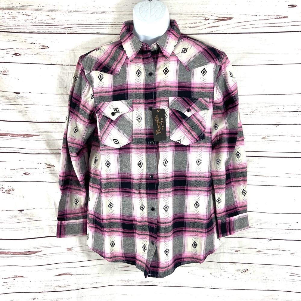 Wrangler Flannel Shirt Women’s Medium Pink/White Boyfriend Fit Retro Snap Plaid